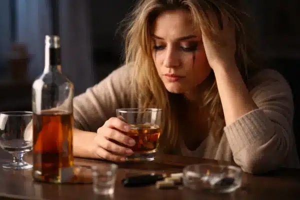 Жіночий алкоголізм